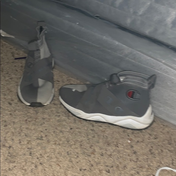 Shoes - Picture 2 of 3